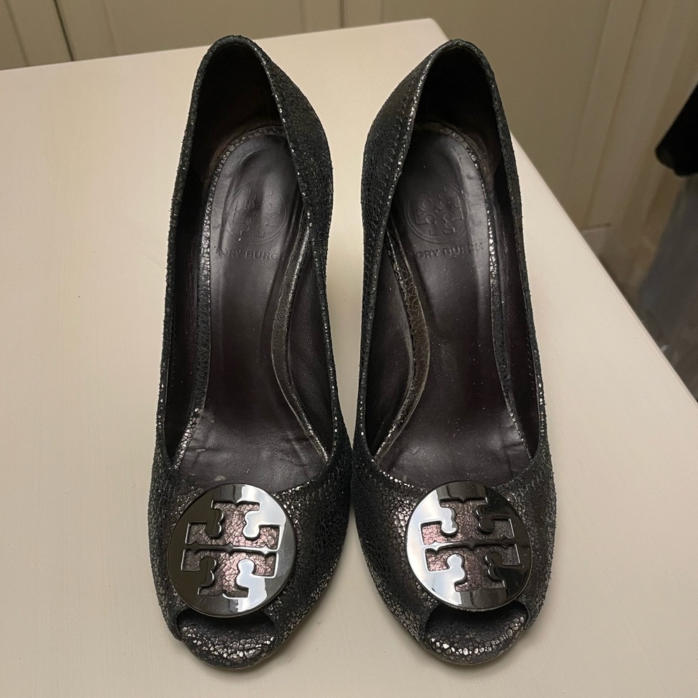 Tory Burch Gray Metallic Wedges